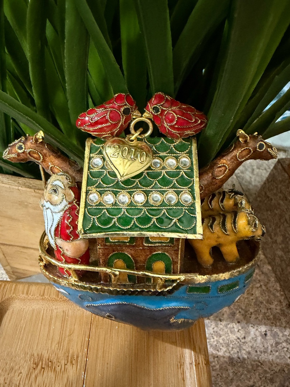 2010 Dillard’s Trimmings Cloisonne Noah’s Ark Christmas Ornament Commemorative